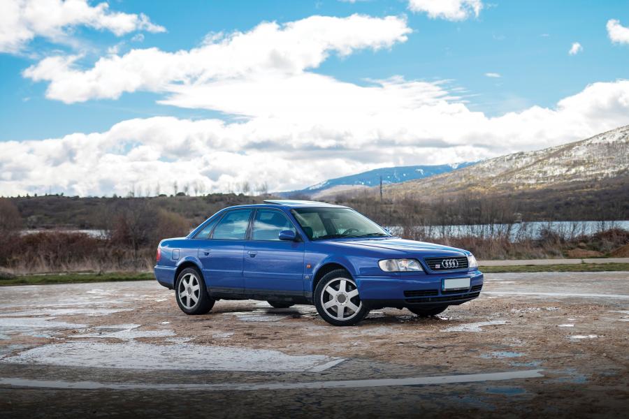 Audi S6 Plus (4A, C4) 1996 года  (фото 1 из 58)
